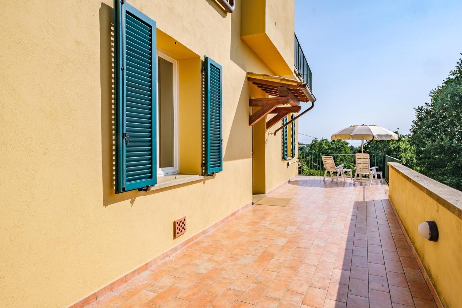 Villa Di Campagna 10 Posti Con Piscina Privata 卡斯泰里那马里提玛 外观 照片