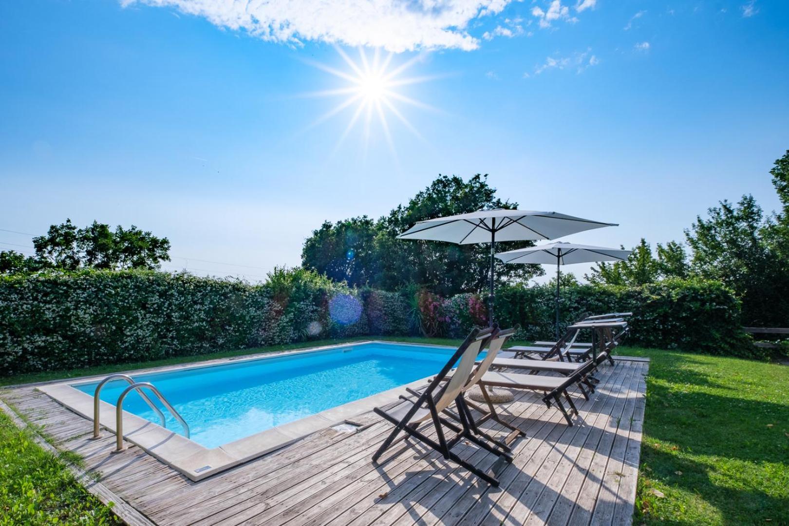 Villa Di Campagna 10 Posti Con Piscina Privata 卡斯泰里那马里提玛 外观 照片
