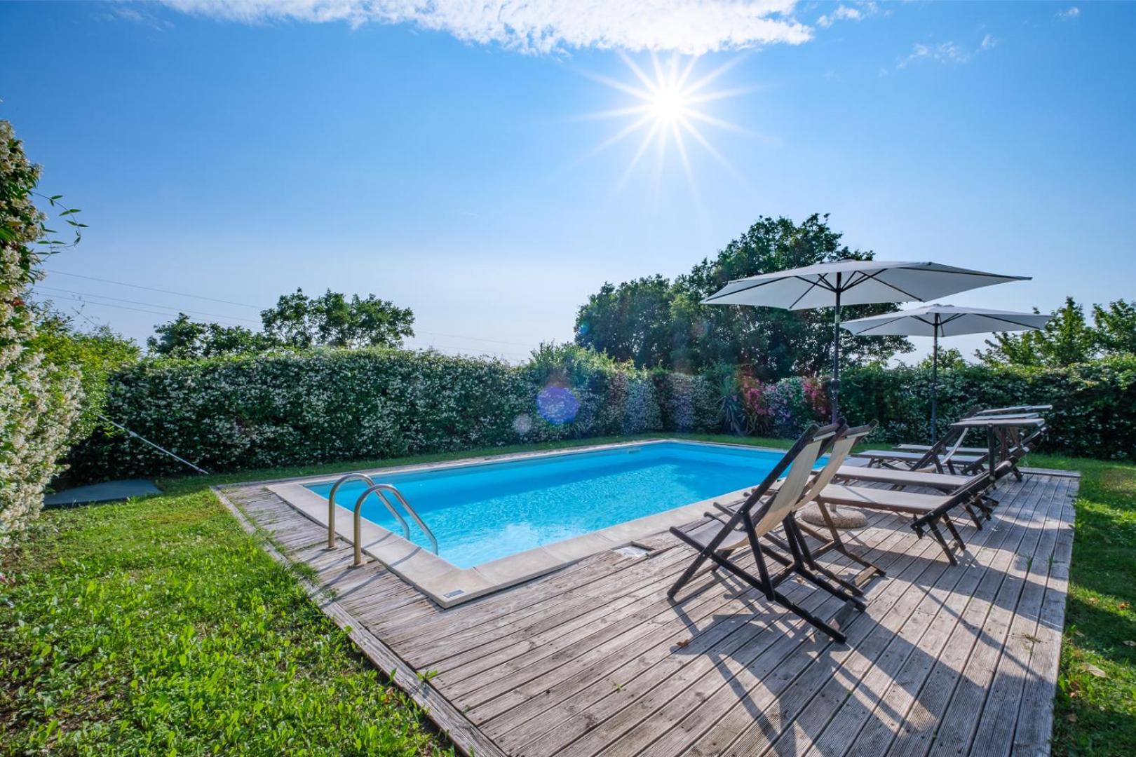 Villa Di Campagna 10 Posti Con Piscina Privata 卡斯泰里那马里提玛 外观 照片