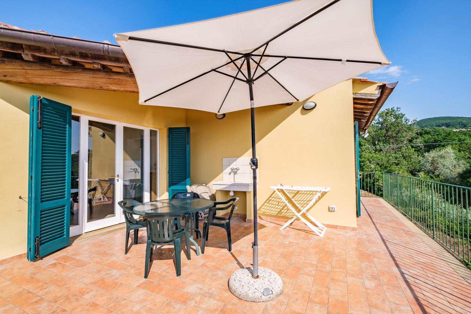 Villa Di Campagna 10 Posti Con Piscina Privata 卡斯泰里那马里提玛 外观 照片